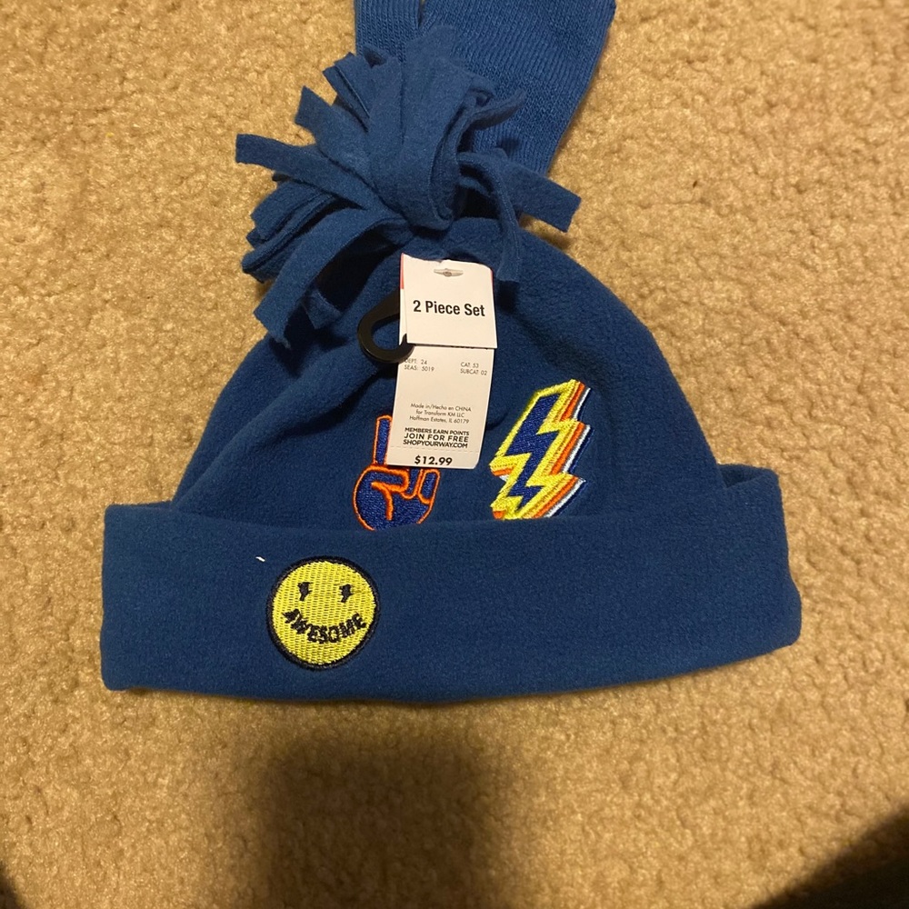 Boys hat and mittens